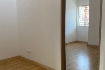 Ayu Impian, Alam Nusantara