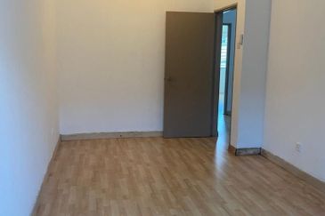 Ayu Impian, Alam Nusantara