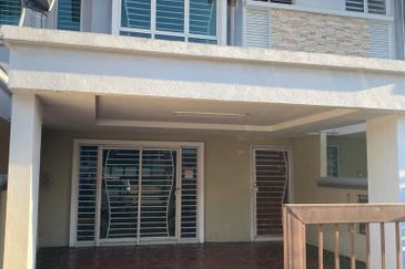 Ayu Impian, Alam Nusantara