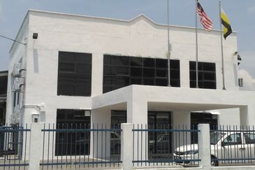 Sell Below MV Warehouse Factory Sitiawan, Manjung Perak