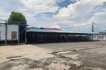 Sell Below MV Warehouse Factory Sitiawan, Manjung Perak