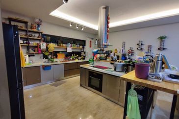 Taman Sri Hijau ( New Green Park )