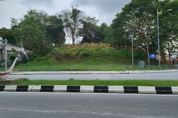 Commercial Land for Sale at Jalan Sultan Ismail, Kuala Terengganu