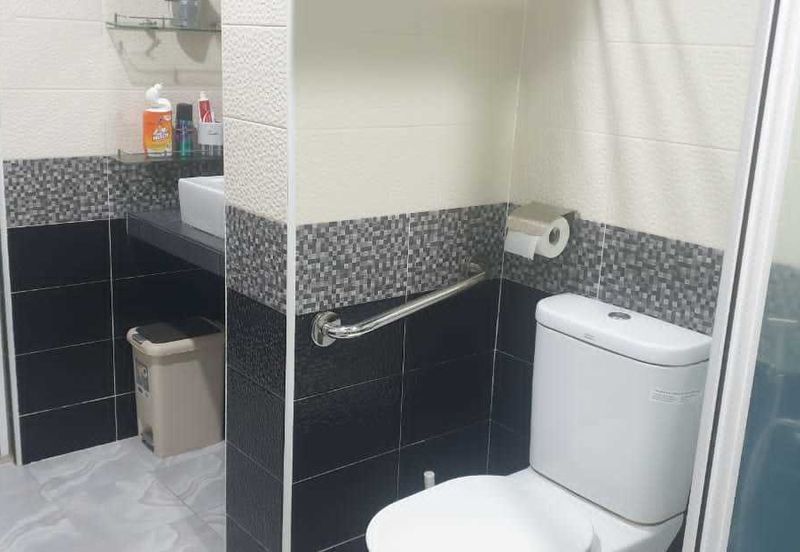 NICE RENOVATED! 5 BEDROOMS ! CYPRUS @ USJ HEIGHTS, SUBANG JAYA