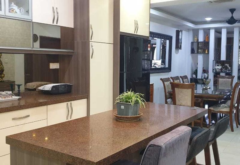 NICE RENOVATED! 5 BEDROOMS ! CYPRUS @ USJ HEIGHTS, SUBANG JAYA