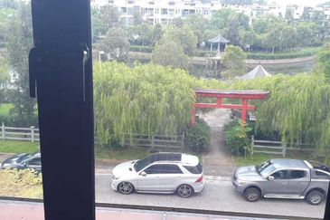 NICE RENOVATED! 5 BEDROOMS ! CYPRUS @ USJ HEIGHTS, SUBANG JAYA