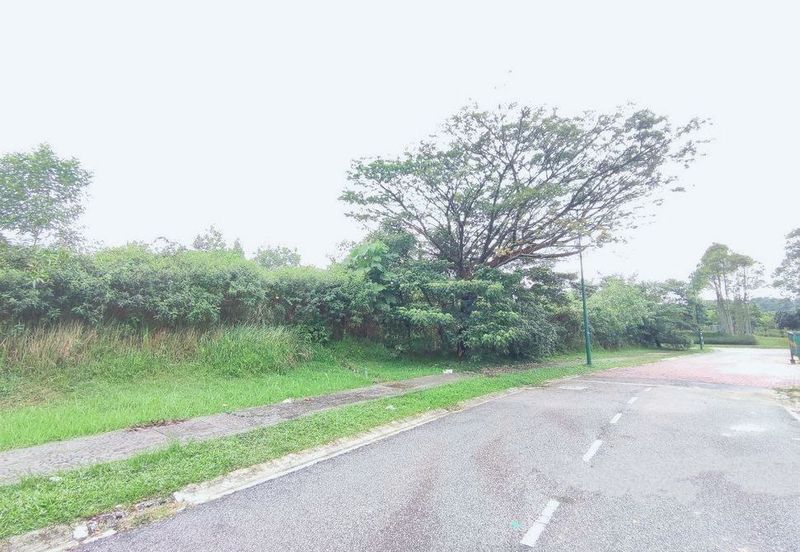 Beautiful Bungalow Lot for Sale at Jalan Anjung U8, Bukit Jelutong Shah Alam