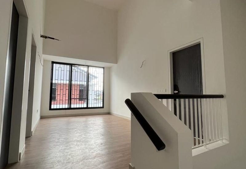 END LOT I NON BUMI I FACING SOUTH I 2 Storey Elmina Green, Elmina Shah Alam