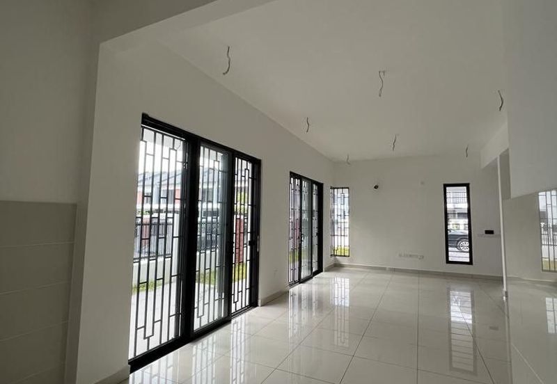 END LOT I NON BUMI I FACING SOUTH I 2 Storey Elmina Green, Elmina Shah Alam