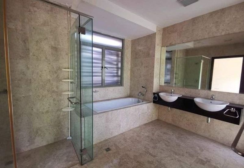 Changkat Kiara Surya