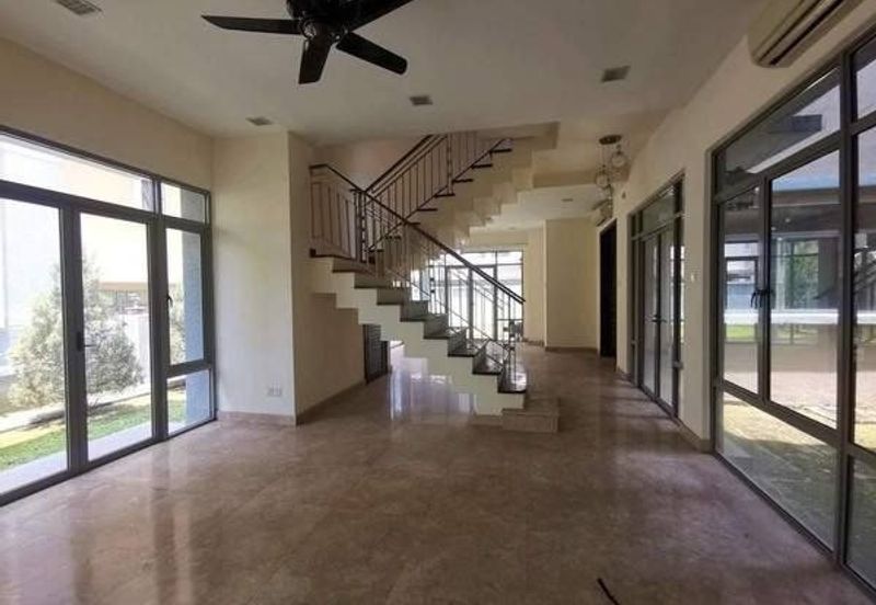 Changkat Kiara Surya