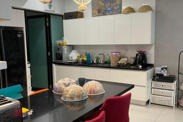 Duta Villa, Setia Alam