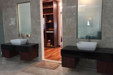 Duta Villa, Setia Alam