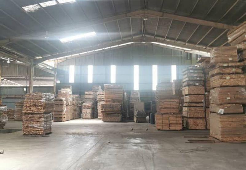 Spacious Land With Warehouse Taman Perindustrian Temerloh, Mentakab Pahang