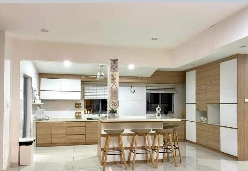 Corner Lot Renovated 3 Storey Semi D Laman Seri, Seksyen 13, Shah Alam