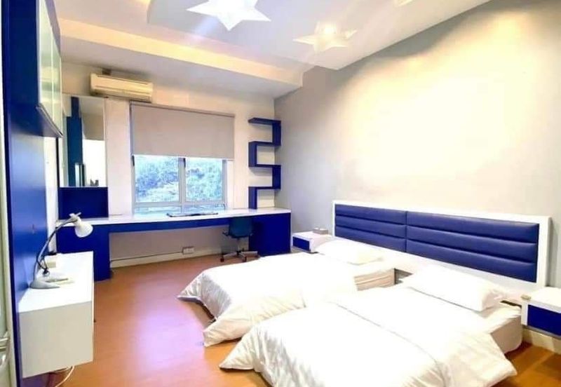 Corner Lot Renovated 3 Storey Semi D Laman Seri, Seksyen 13, Shah Alam