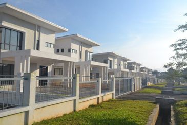 Aronia @ Bandar Tasik Kesuma