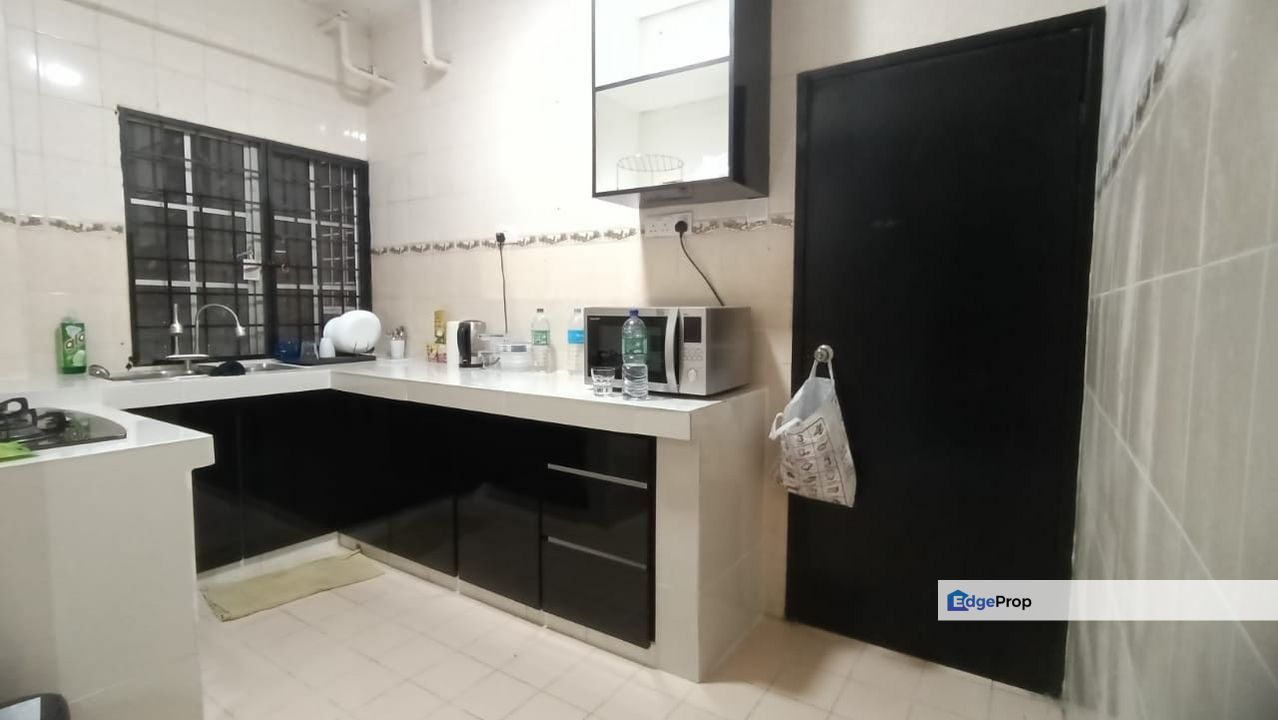 Renovated Unit l Walking Distance to LRT l Mawar Apartment, Sentul KL, Kuala Lumpur, Sentul