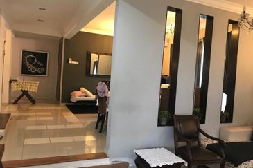 Renovated Semi Detached Villa Subang Bestari For Sale