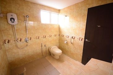 [Suitable For Investment] Two Adjoining Property Plots Kampung Pandan KL For Sale