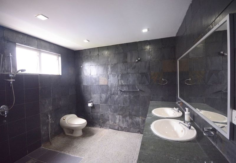 [Suitable For Investment] Two Adjoining Property Plots Kampung Pandan KL For Sale