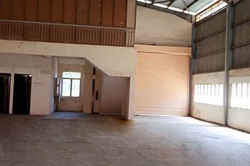 1½ Storey Duplex Factory Kawasan Perindustrian Jakar, Kemaman Terengganu