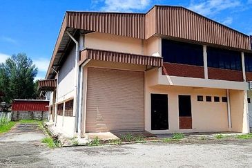 1½ Storey Duplex Factory Kawasan Perindustrian Jakar, Kemaman Terengganu