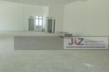 Pegangan Kekal l Setingkat  Kedai Di Pusat Komersial Olak Lempit, Banting