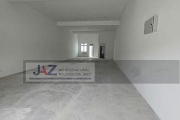 Pegangan Kekal l Setingkat  Kedai Di Pusat Komersial Olak Lempit, Banting