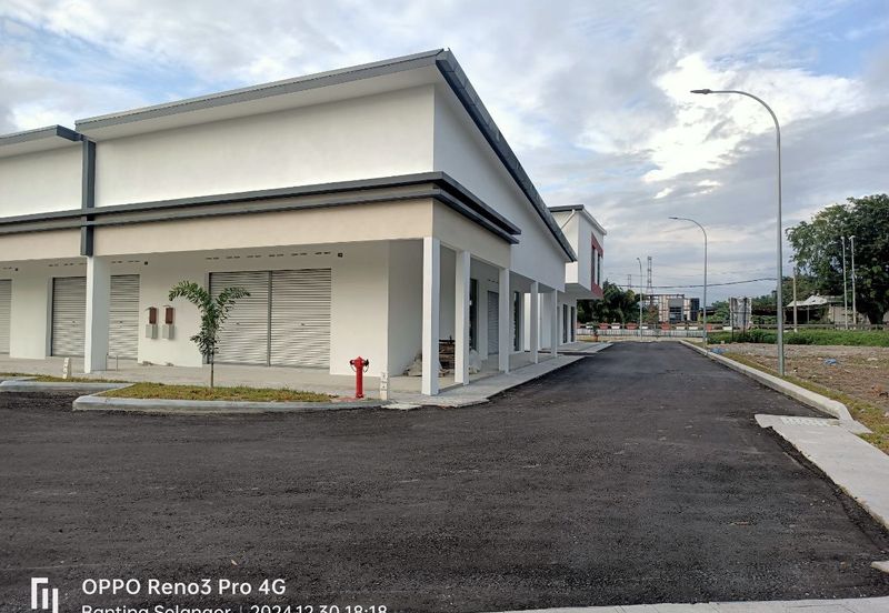 Pegangan Kekal l Setingkat  Kedai Di Pusat Komersial Olak Lempit, Banting