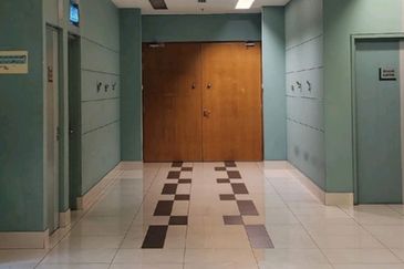 8 Storey Commercial Building Jalan Loke Yew, Kuala Lumpur For Rent