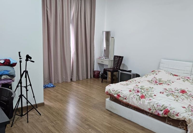 Lucent Residence @ twentyfive.7