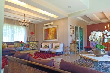 2 Plots Land Consists Of 2.5 Storey Bungalow Anjung Putra Sg Buloh For Sale