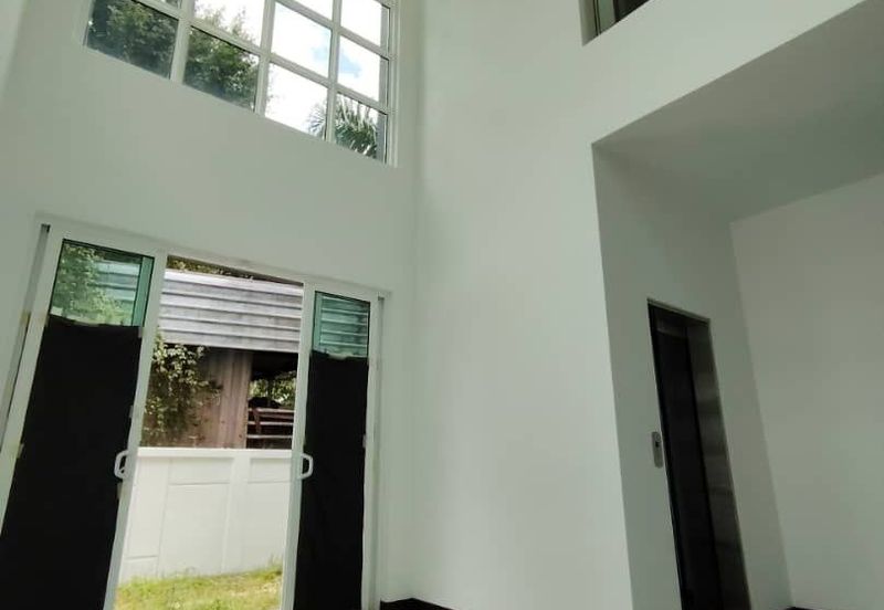 Brand New Completed 3 Storey Semi D With Lift in TTDI KL For Sale
