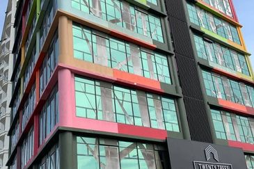 Converted Commercial Building Into a 3 Star Boutique Hotel Seksyen 20, Shah Alam For Sale