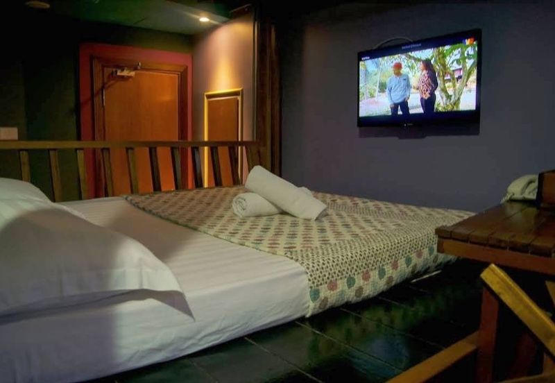 Converted Commercial Building Into a 3 Star Boutique Hotel Seksyen 20, Shah Alam For Sale