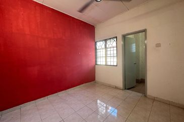 Extended End Lot 2 Storey Terrace Lorong Pending, Bandar Puteri Klang