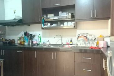 Corner Unit 3 Storey Semi-D Cluster Subang U9, Shah Alam For Sale