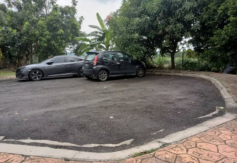 Corner Unit 3 Storey Semi-D Cluster Subang U9, Shah Alam For Sale