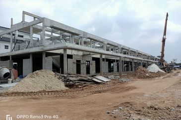 Freehold Brand New 2 Storey Terrace Jalan Pasar Malam, Meru For Sale