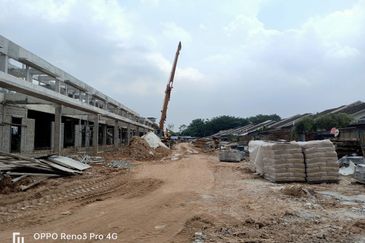 Freehold Brand New 2 Storey Terrace Jalan Pasar Malam, Meru For Sale