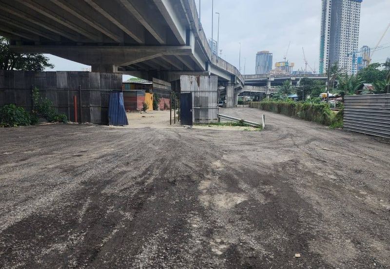 Two acres of commercial land under DUKE highway Segambut for Rent