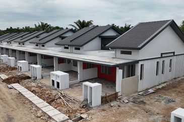 Teres Setingkat Taman Tan Sri Dato Mohammad Taib Pulau Indah Klang