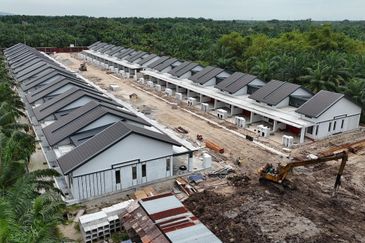 Teres Setingkat Taman Tan Sri Dato Mohammad Taib Pulau Indah Klang