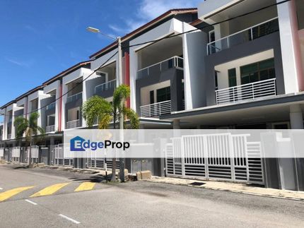 3 Storey Link Terrace Taman Kota Syahbandar Melaka, Melaka, Melaka Tengah