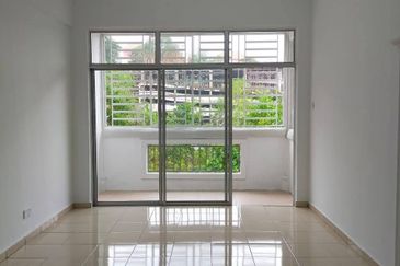 Pangsapuri Cempaka @ Taman Salak Maju