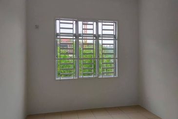 Pangsapuri Cempaka @ Taman Salak Maju