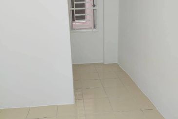 Pangsapuri Cempaka @ Taman Salak Maju