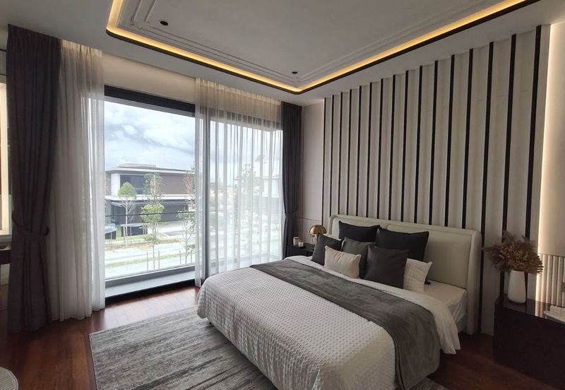 Exclusive Brand New 2 Storey Waterfront Bungalow Cyber 10, Cyberjaya