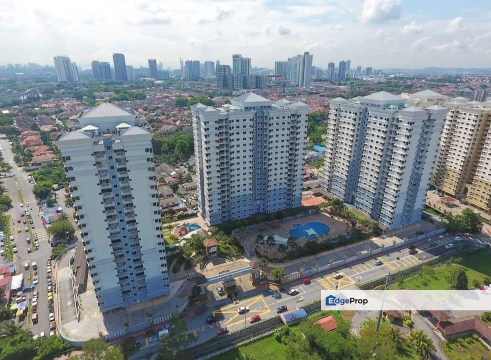 Stunning & Luxury ID with Furnished Condo  Pelangi Utama, Bandar Utama, Selangor, Bandar Utama